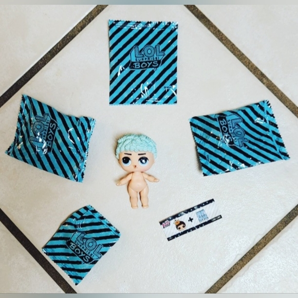 LOL Surprise Dolls Boys Series 1 His Royal High-Ney - Picture 2 of 4